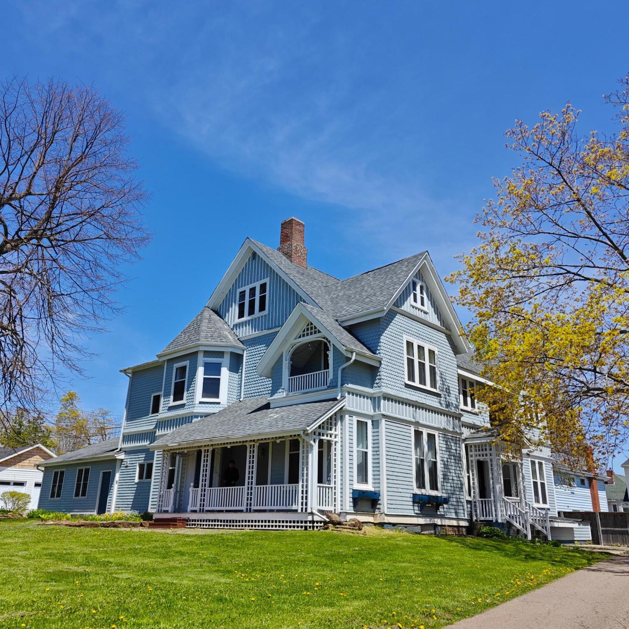Bed and Breakfast Andy'S Blue House à Charlottetown Extérieur photo